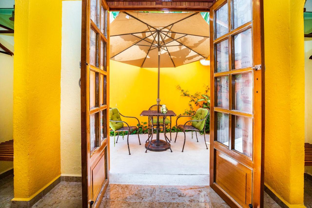 Hotel Casa Mallorca Cancún Exteriör bild
