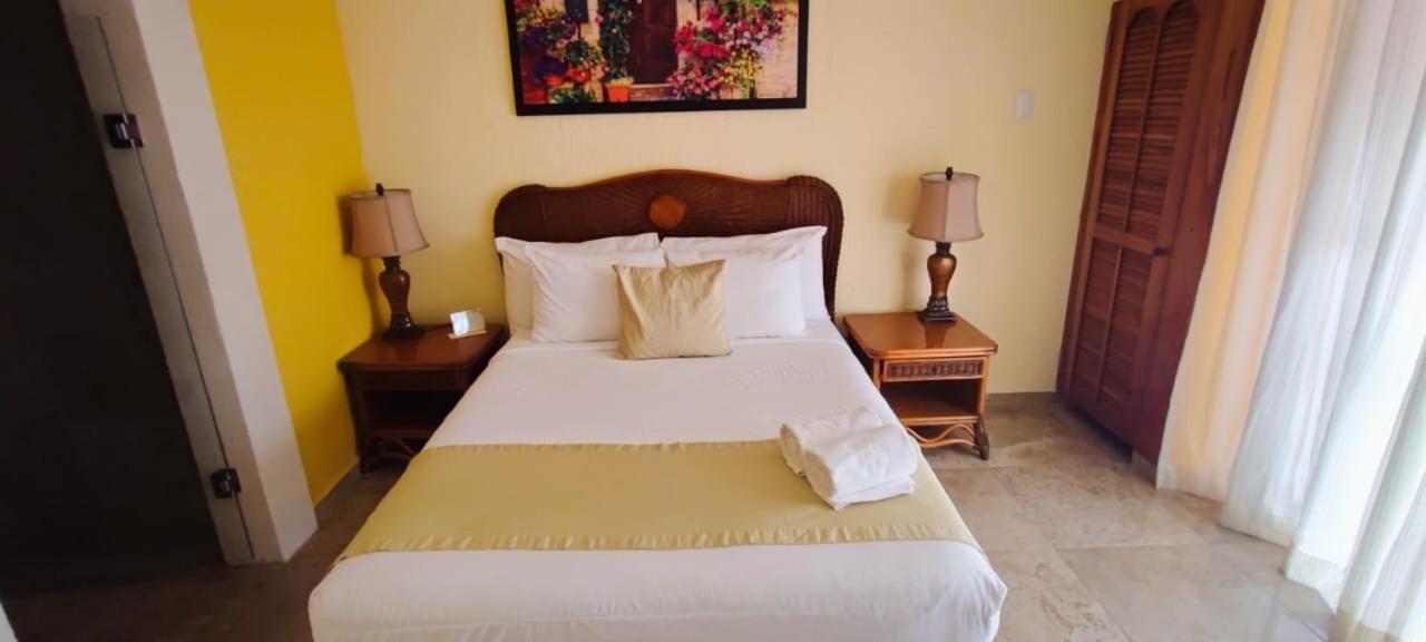 Hotel Casa Mallorca Cancún Exteriör bild