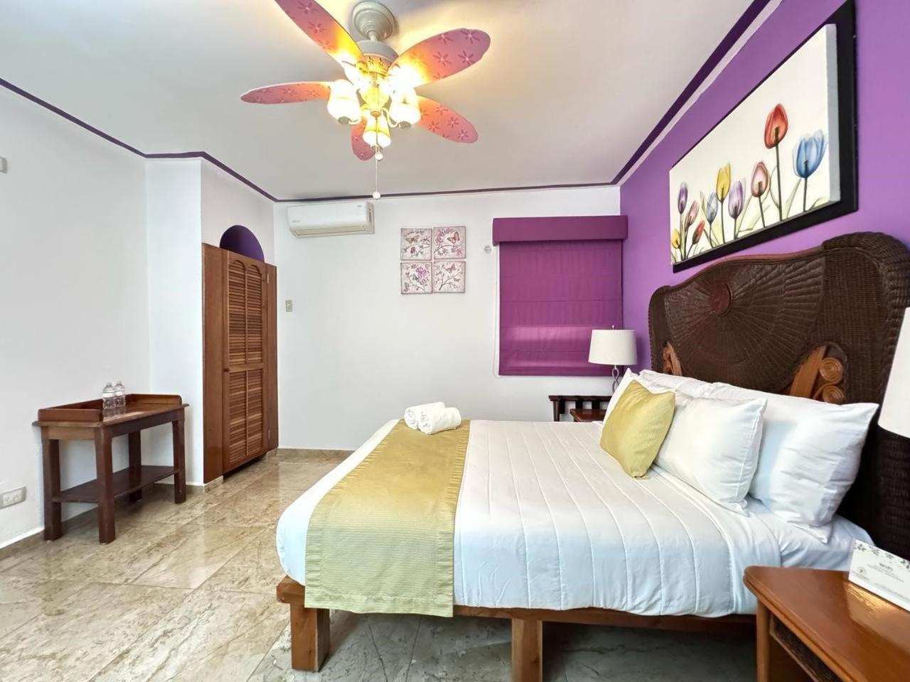 Hotel Casa Mallorca Cancún Exteriör bild